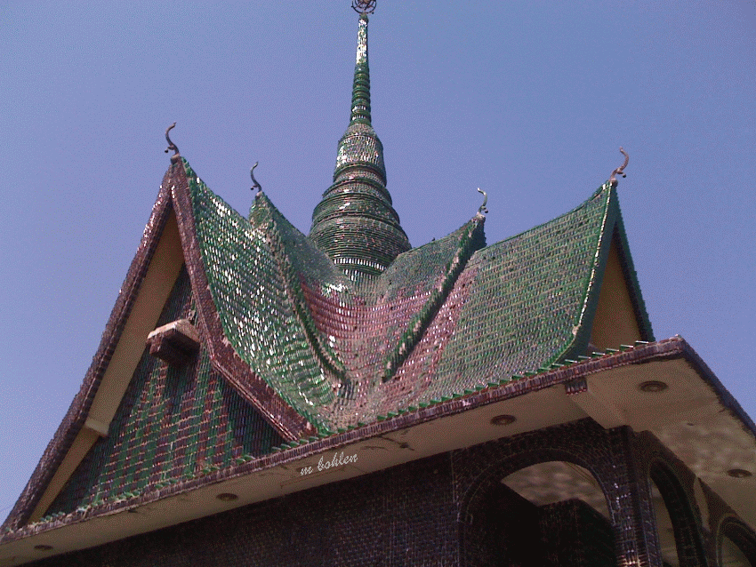 Detail_Dach_FlaschenTempel